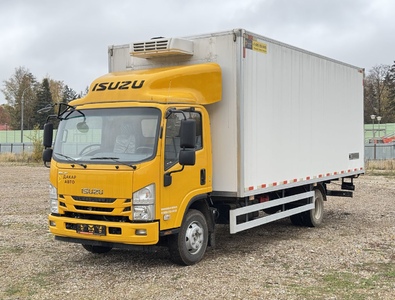 ISUZU 700P (МРМ 10,5т) ИЗОТЕРМИЧЕСКИЙ ФУРГОН 6,3м С/П 80мм